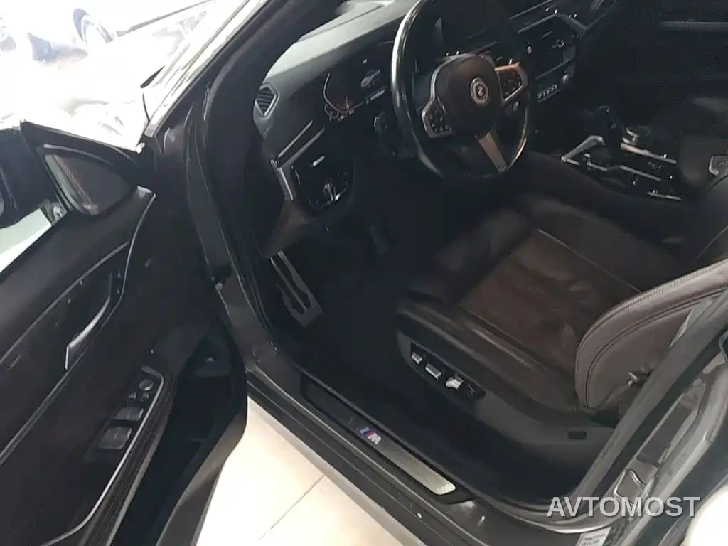 BMW 6 Series GT 2021 630i M Sport Grand Tourer Edition — фото 16
