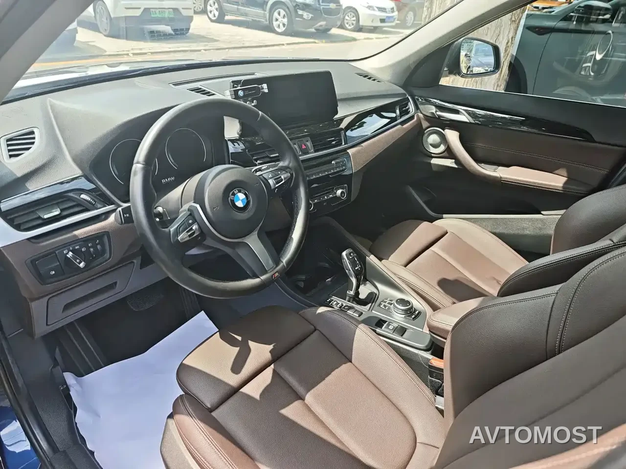 BMW X1 2022 sDrive25Li Leading — фото 4