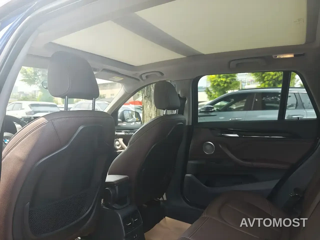 BMW X1 2022 sDrive25Li Leading — фото 8