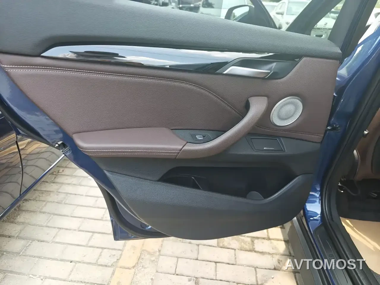 BMW X1 2022 sDrive25Li Leading — фото 9
