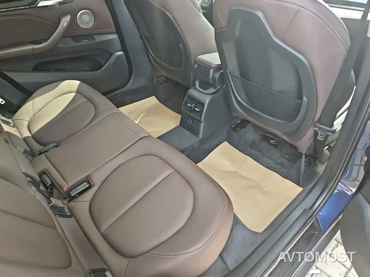 BMW X1 2022 sDrive25Li Leading — фото 10
