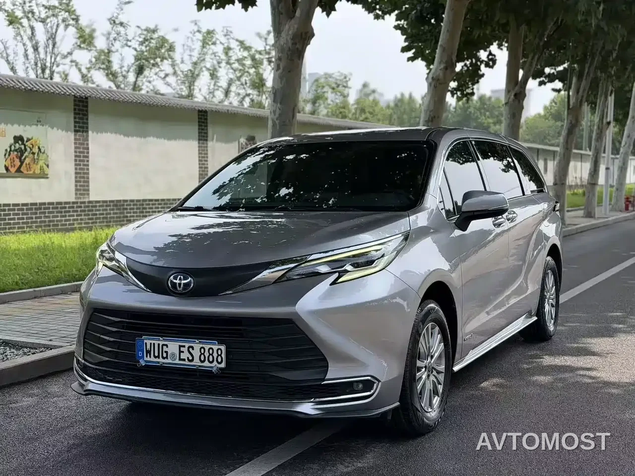 Toyota Sienna 2021 2.5L Hybrid Comfort Edition — фото 1