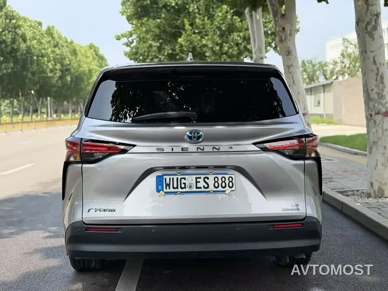 Toyota Sienna 2021 2.5L Hybrid Comfort Edition — фото 3
