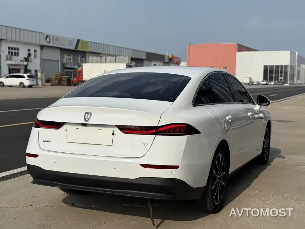 Roewe D7 2025 DMH 125km World Champion Excellence Edition — фото 5