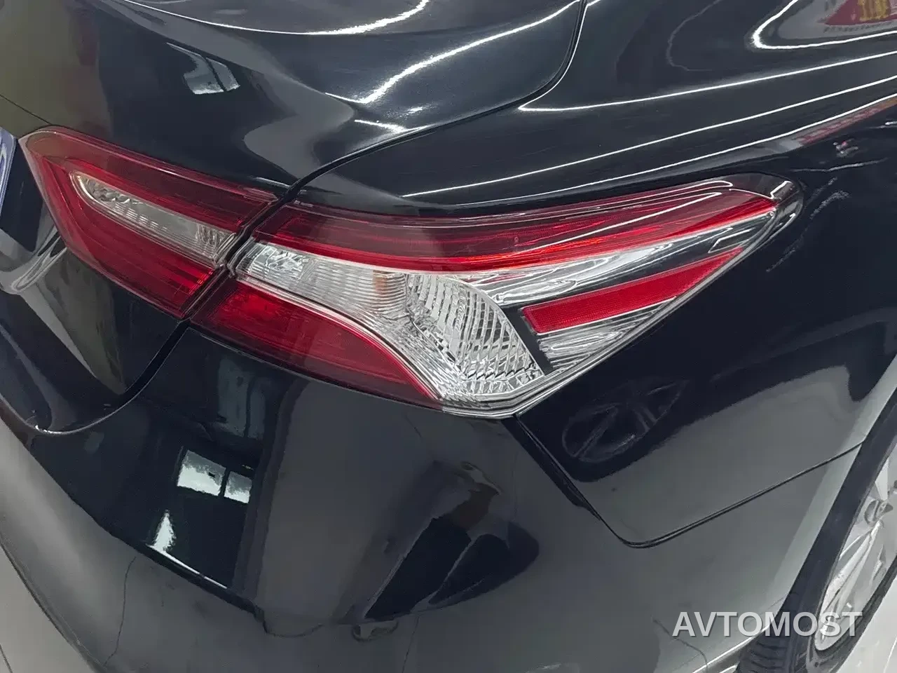Toyota Camry 2023 Hybrid 2.5HGVP Leading Edition — фото 10