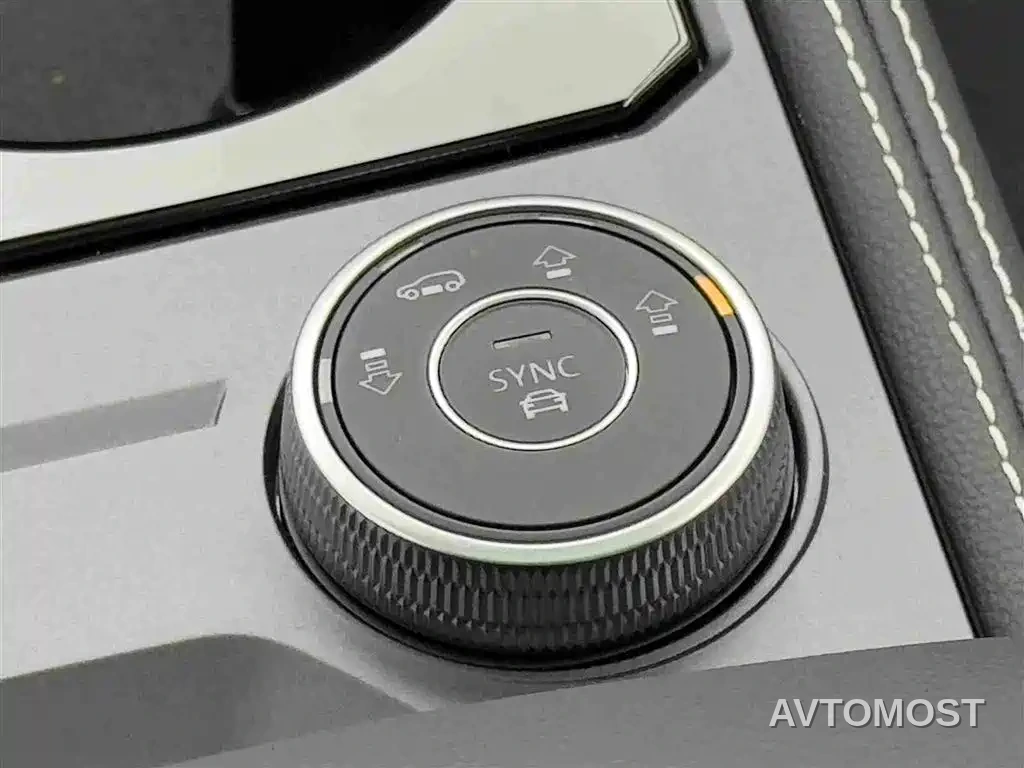 Volkswagen Touareg 2025 2.0TSI RY Edition — фото 14