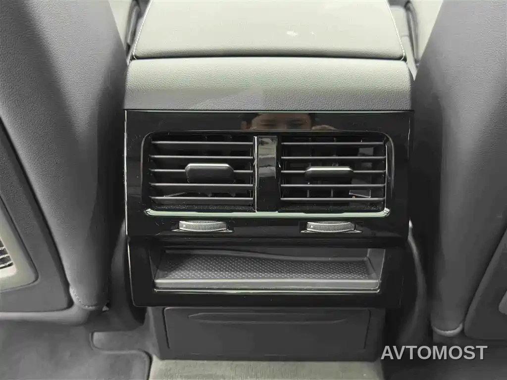 Volkswagen Touareg 2025 2.0TSI RY Edition — фото 16