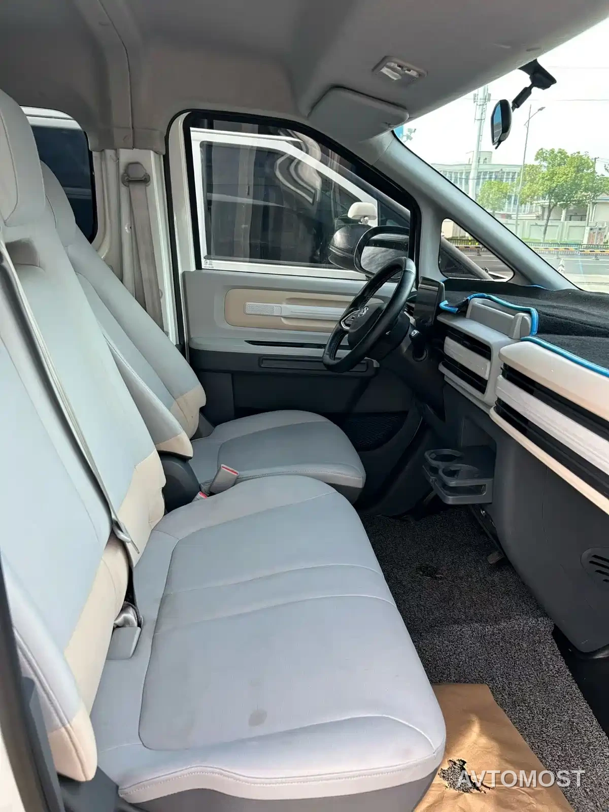 SAIC Maxus Dana V1 2025 Model V1+ Short Wheelbase Low Roof Multi-purpose Version (50kWh) — фото 3