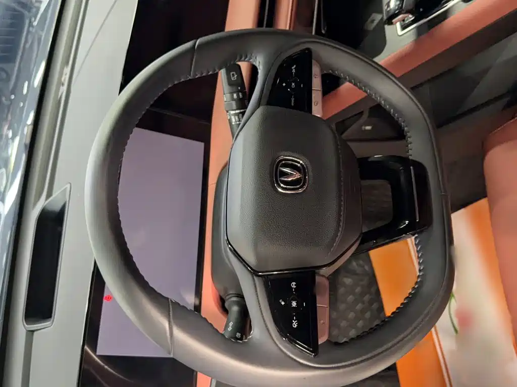 Changan CS75 PLUS 2024 3rd Generation Champion Edition 2.0T Smart Drive Power Type — фото 15