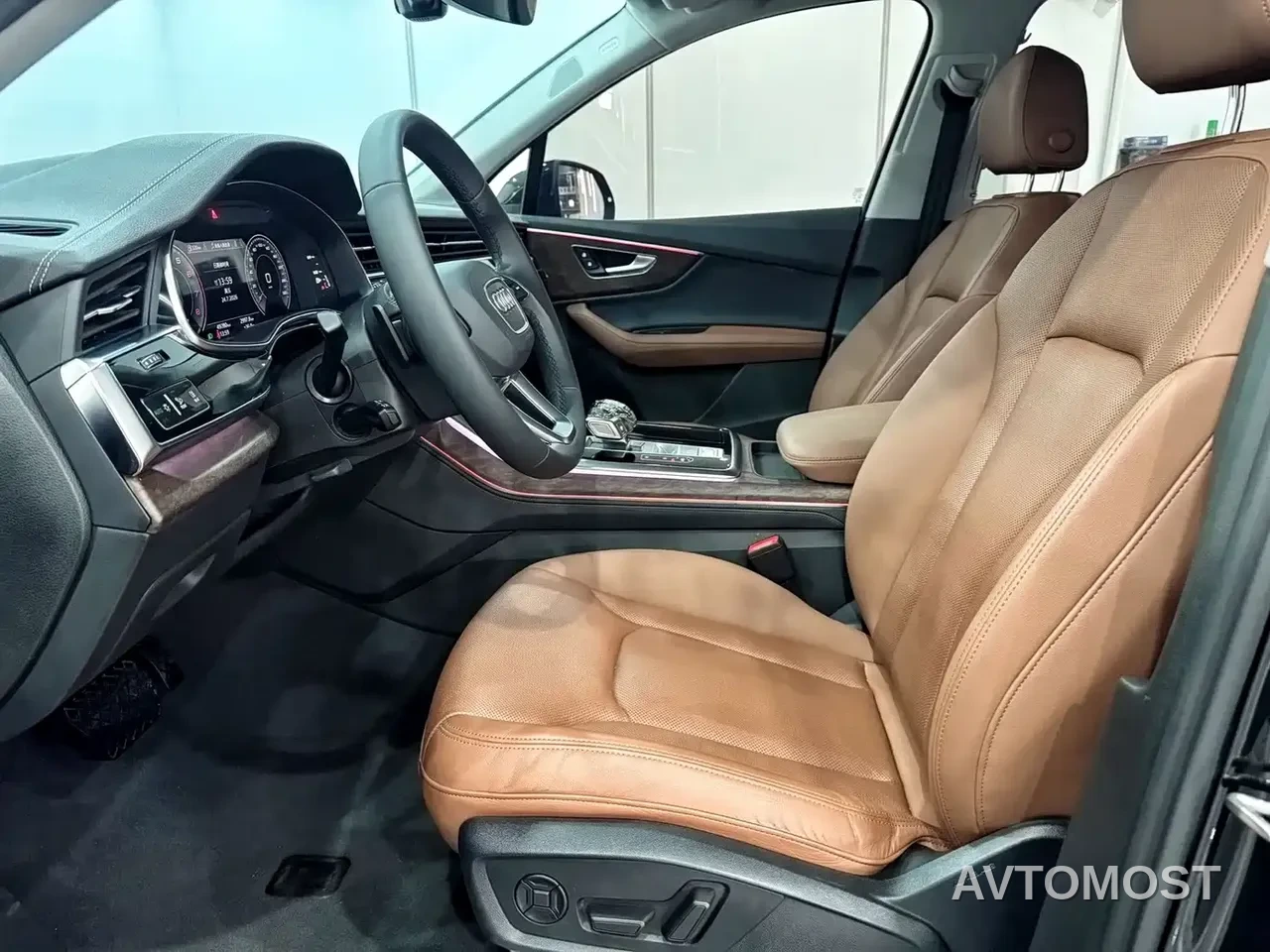 Audi Q7 2023 55 TFSI quattro S line Sport — фото 4