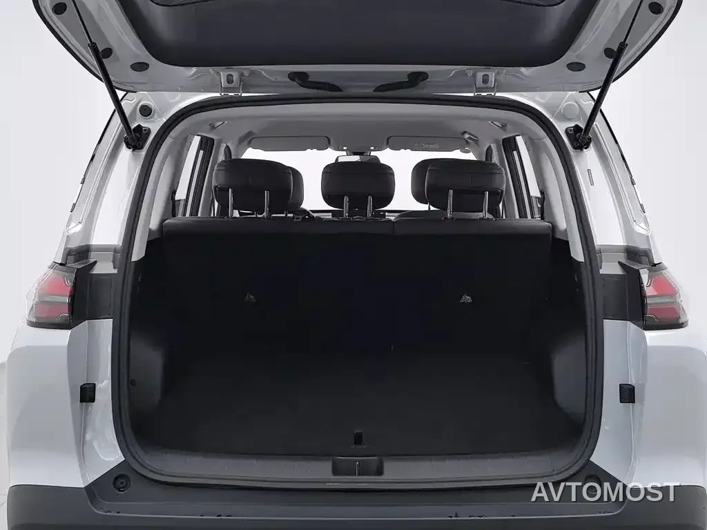 Wuling Motors Starlight 560 NEV 2025 Model Plug-in Hybrid Version 5-seater — фото 13