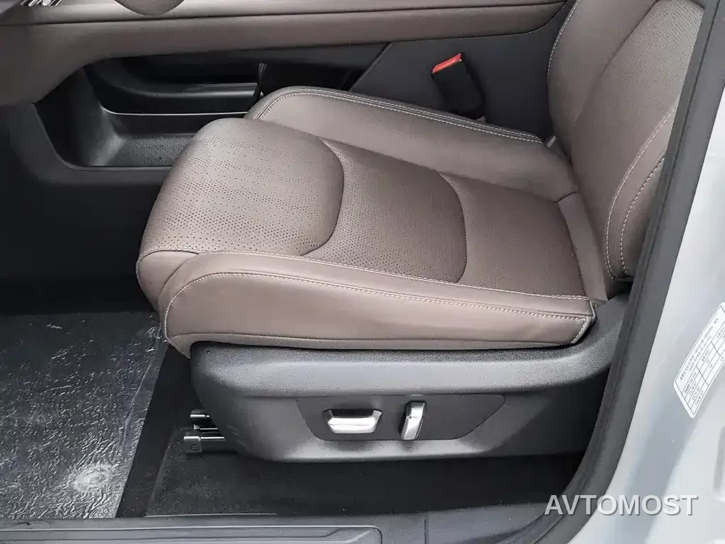Wuling Motors Starlight 560 NEV 2025 Model Plug-in Hybrid Version 5-seater — фото 17