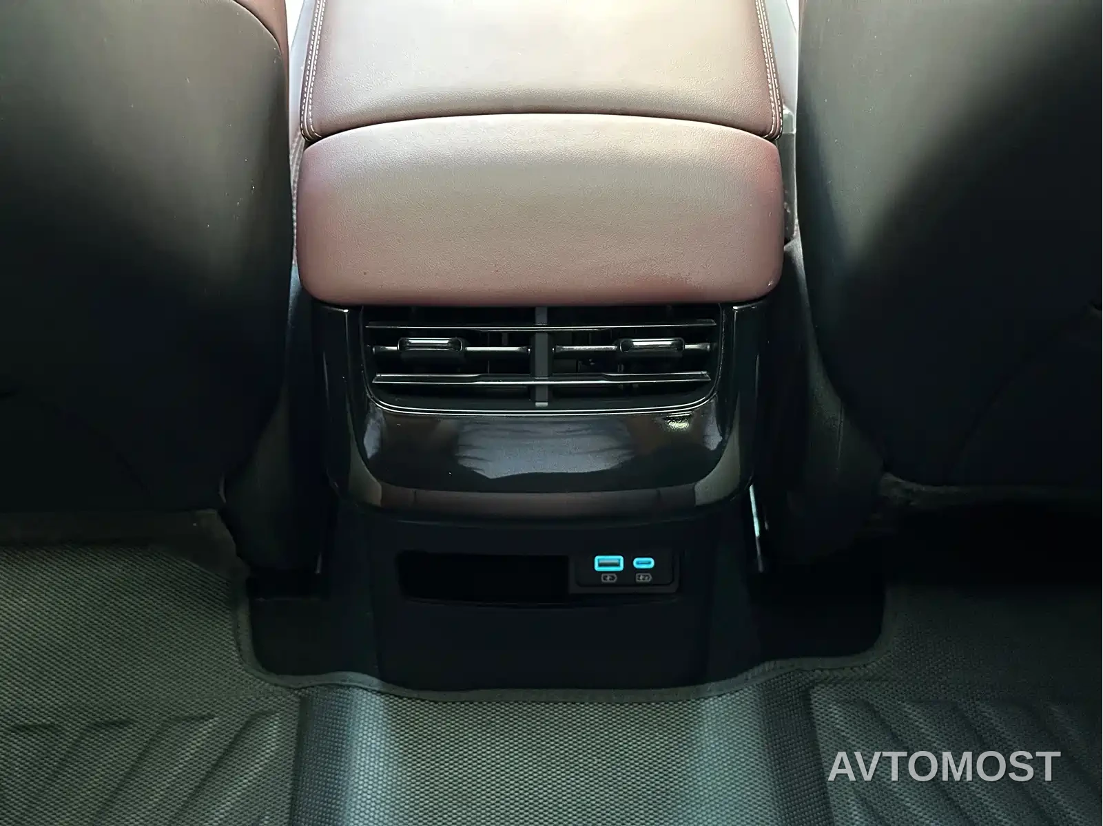 BYD Seal 2023 DM-i 1.5L 121km Premium — фото 10