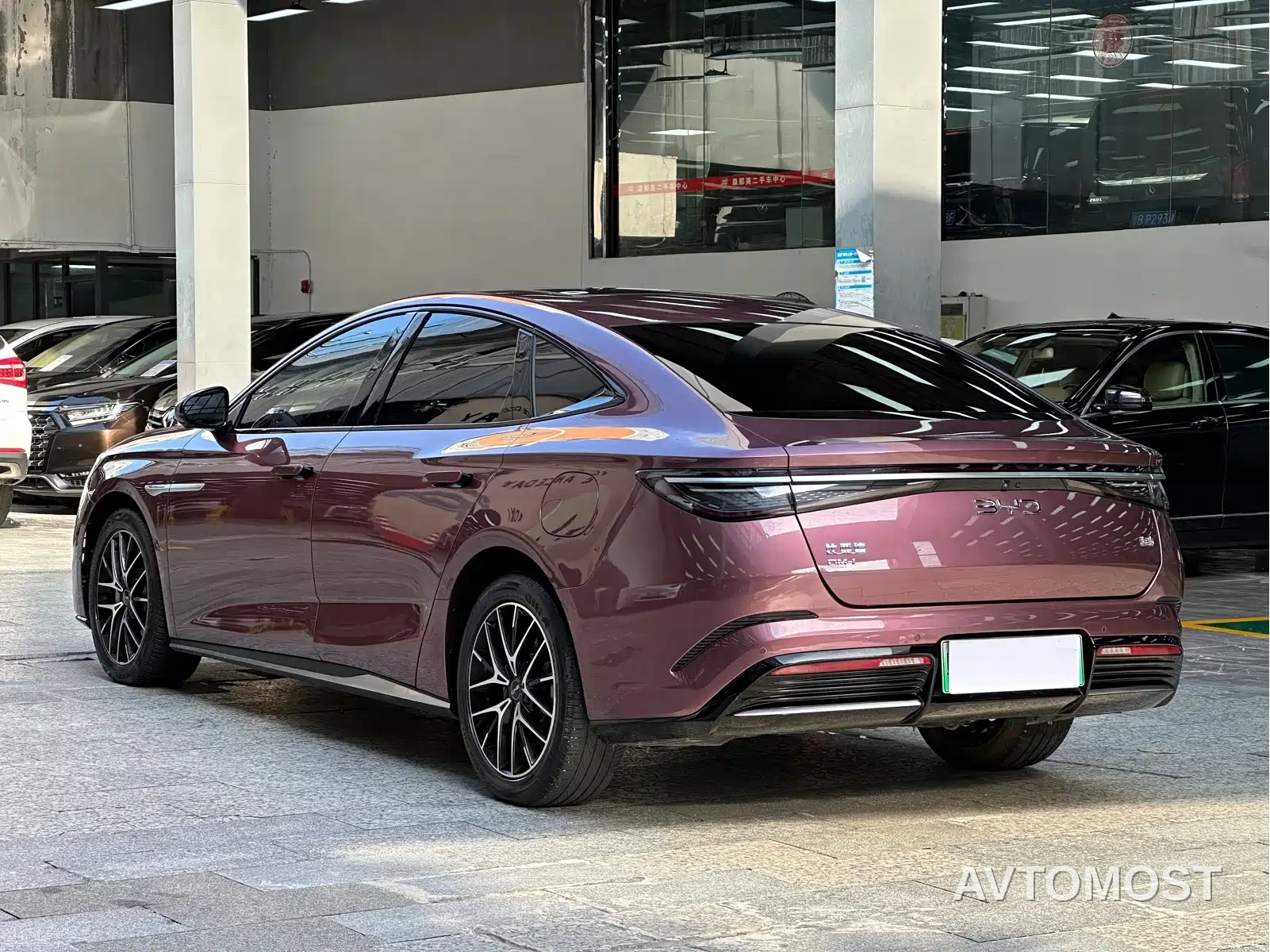 BYD Seal 2023 DM-i 1.5L 121km Premium — фото 14