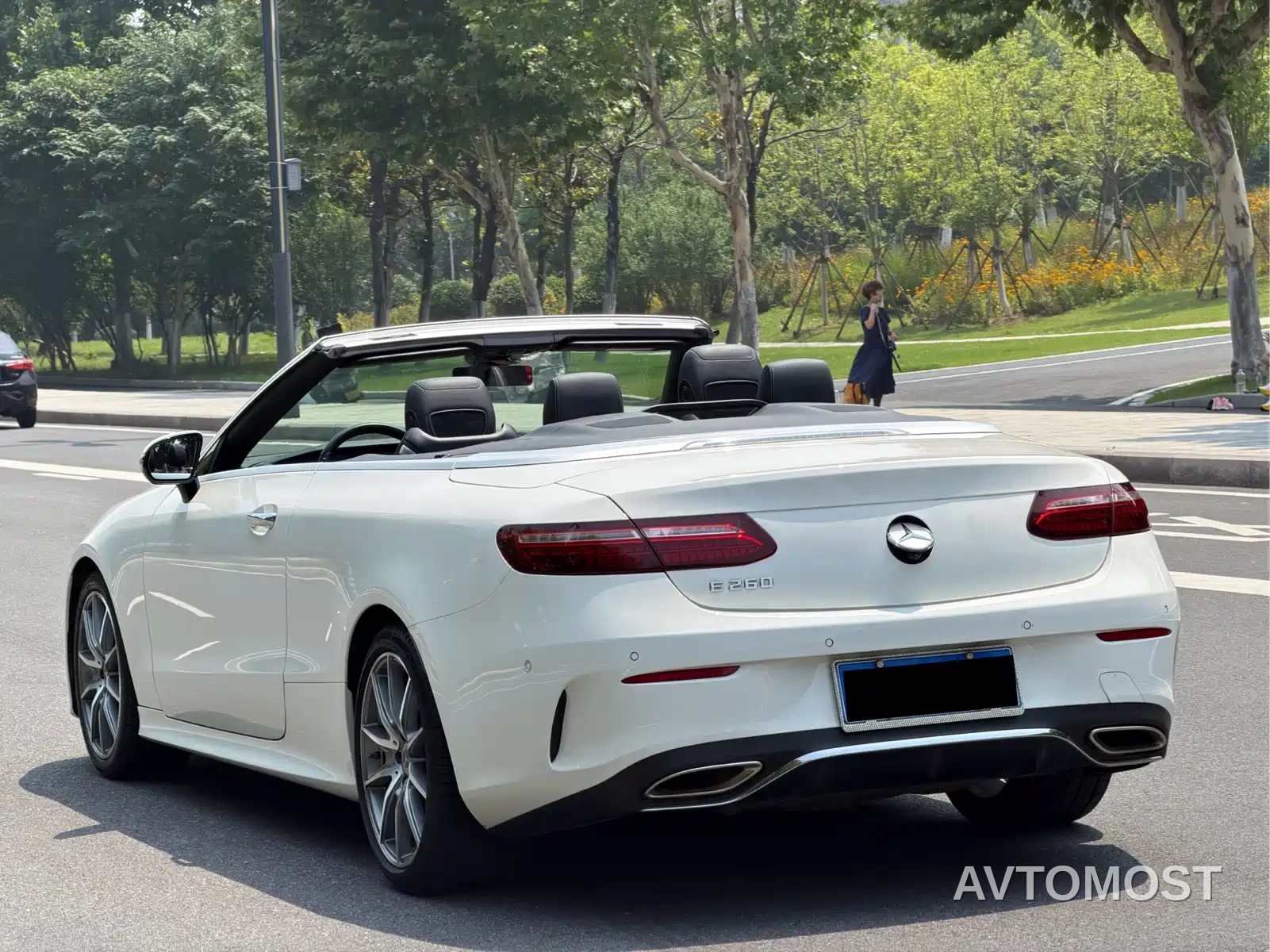 Mercedes-Benz E-Class (Import) 2021 E 260 Convertible Coupe — фото 5