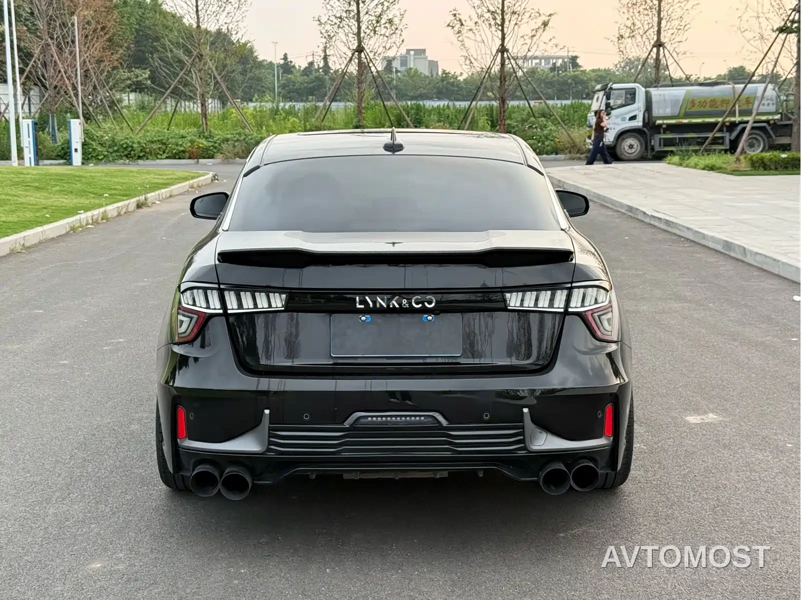 Lynk & Co 03 2021 2.0TD Auto Jin Champion Edition — фото 4