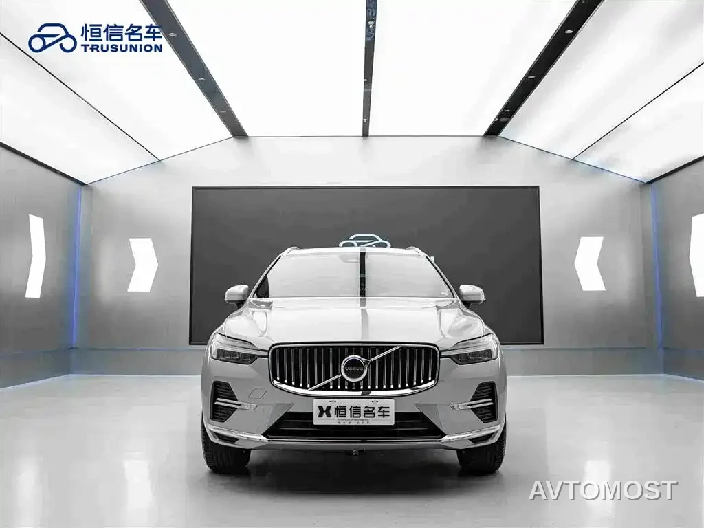 Volvo XC60 2024 B5 AWD Zhiyi Luxury Edition — фото 2