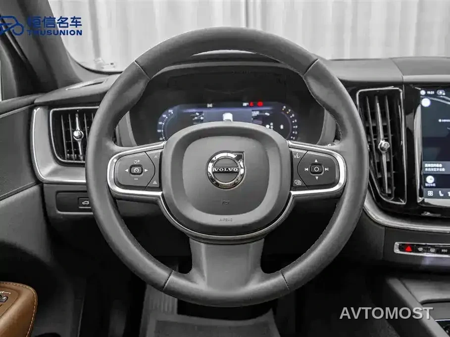 Volvo XC60 2024 B5 AWD Zhiyi Luxury Edition — фото 14