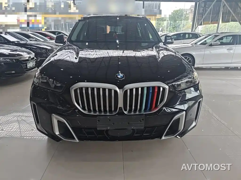 BMW X5 2023 xDrive 30Li Premium M Sport Package — фото 3
