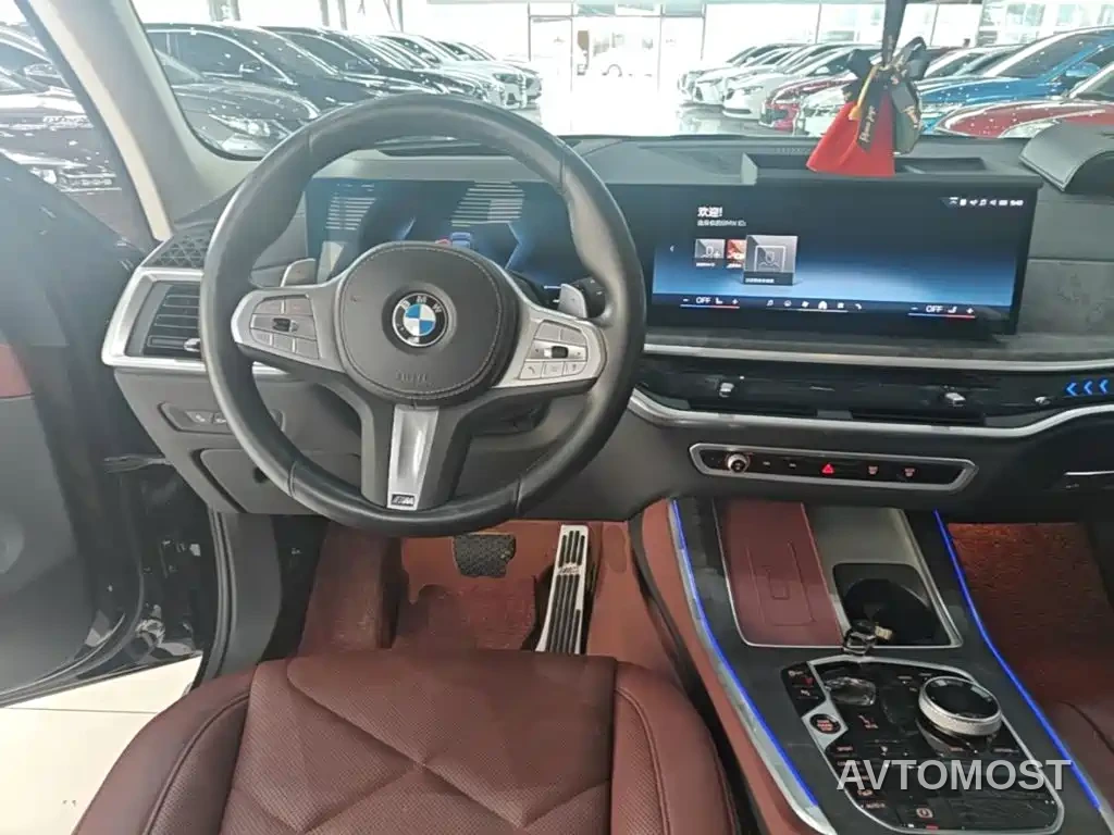 BMW X5 2023 xDrive 30Li Premium M Sport Package — фото 9