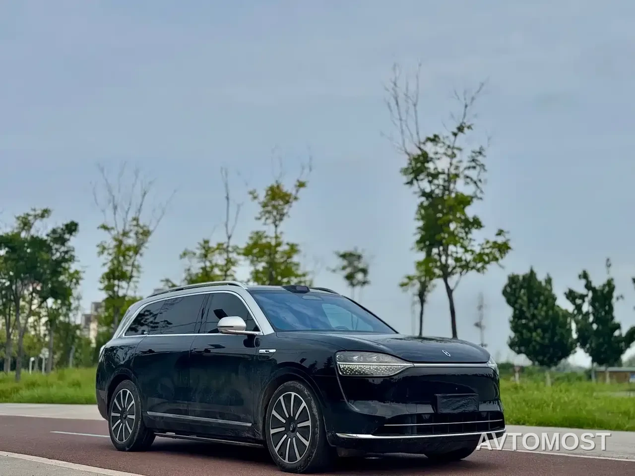 AITO M9 2024 Range Extender Max Edition 42kWh 6-seater — фото 3