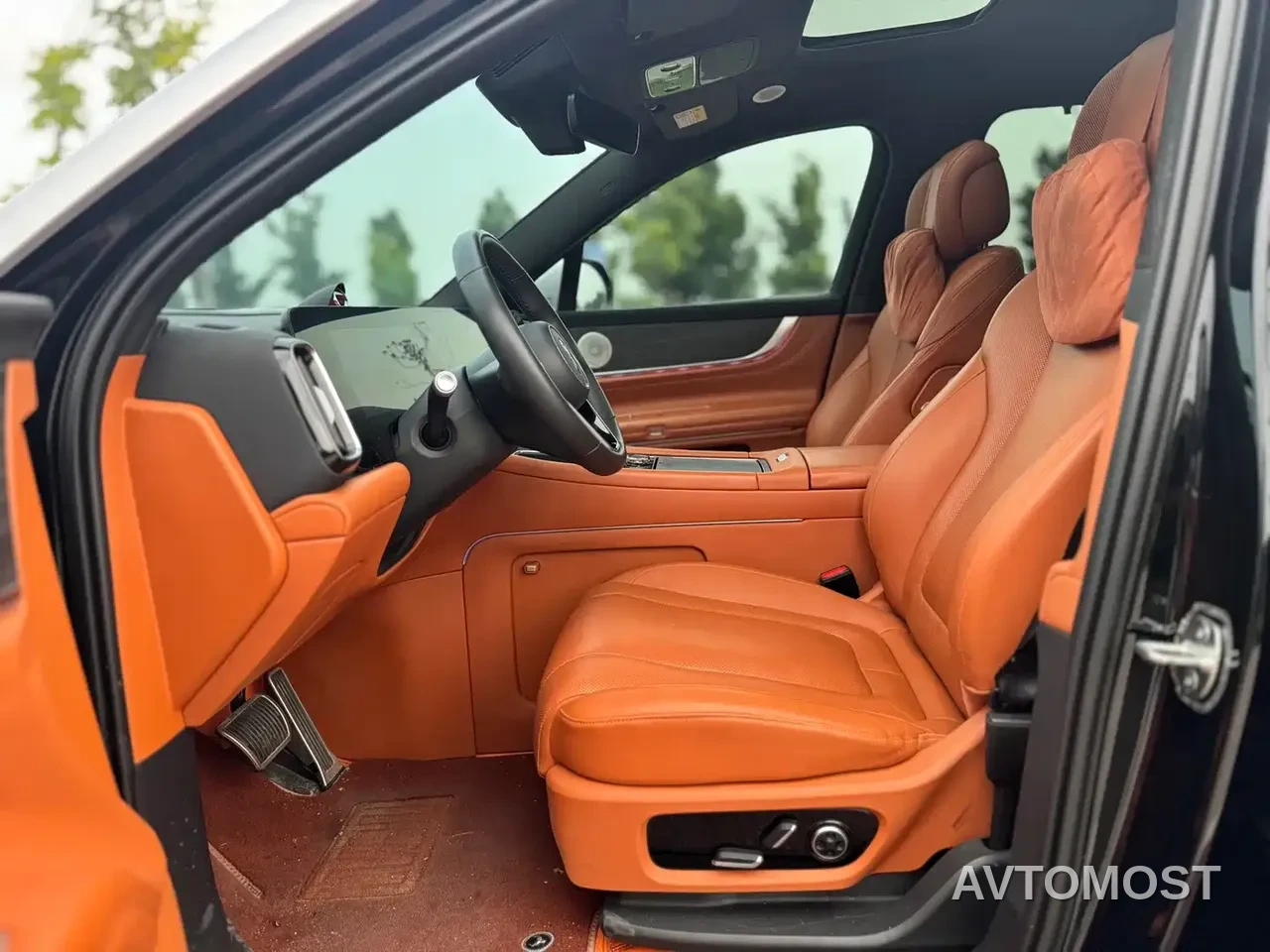 AITO M9 2024 Range Extender Max Edition 42kWh 6-seater — фото 4