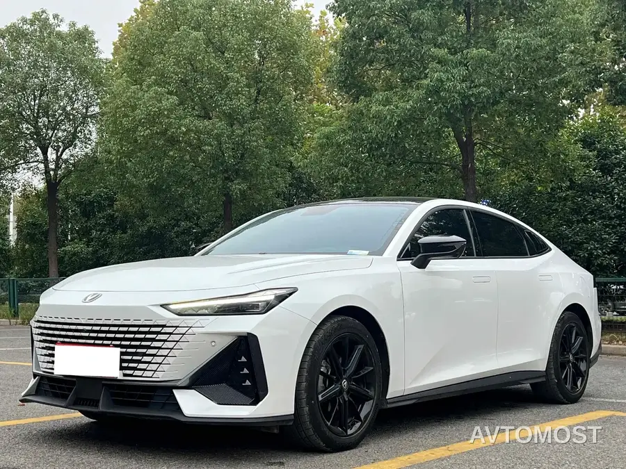 Changan UNI-V 2022 1.5T Premium Model