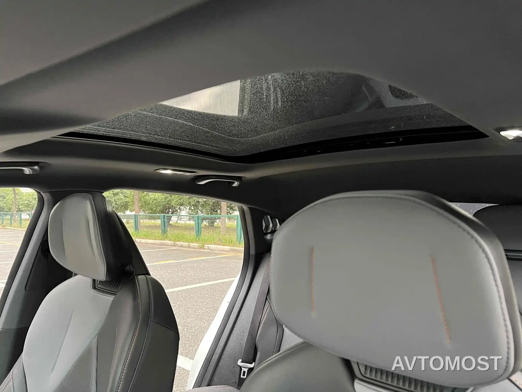 Changan UNI-V 2022 1.5T Premium Model — фото 12