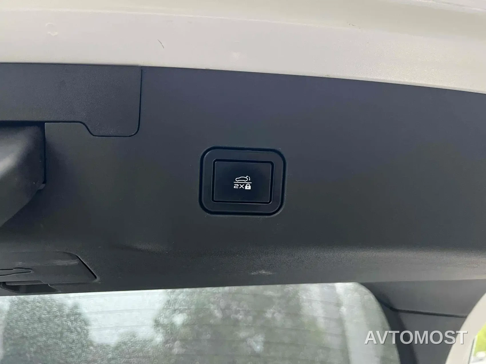 Changan UNI-V 2022 1.5T Premium Model — фото 14