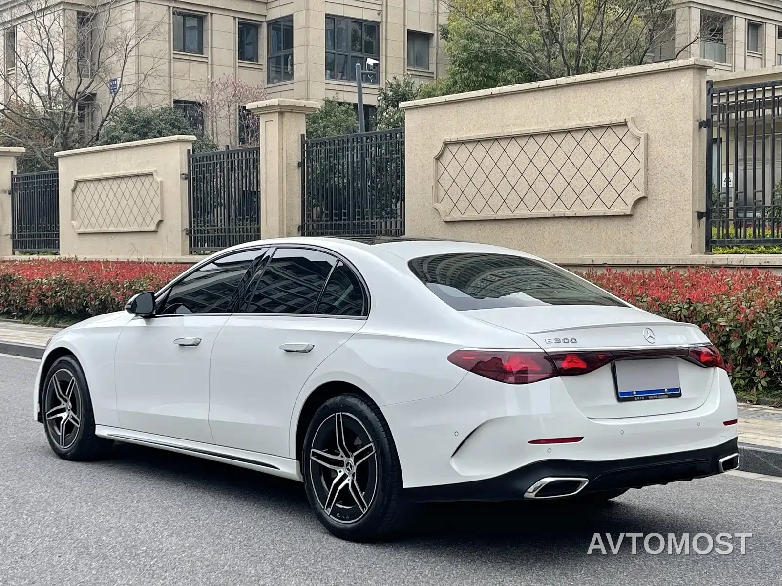 Mercedes-Benz E-Class (Import) 2024 E 300 Fashion Sport Edition — фото 5