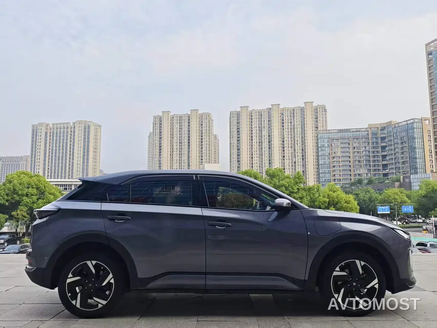 Nezha X 2023 Model 400 Lite — фото 3