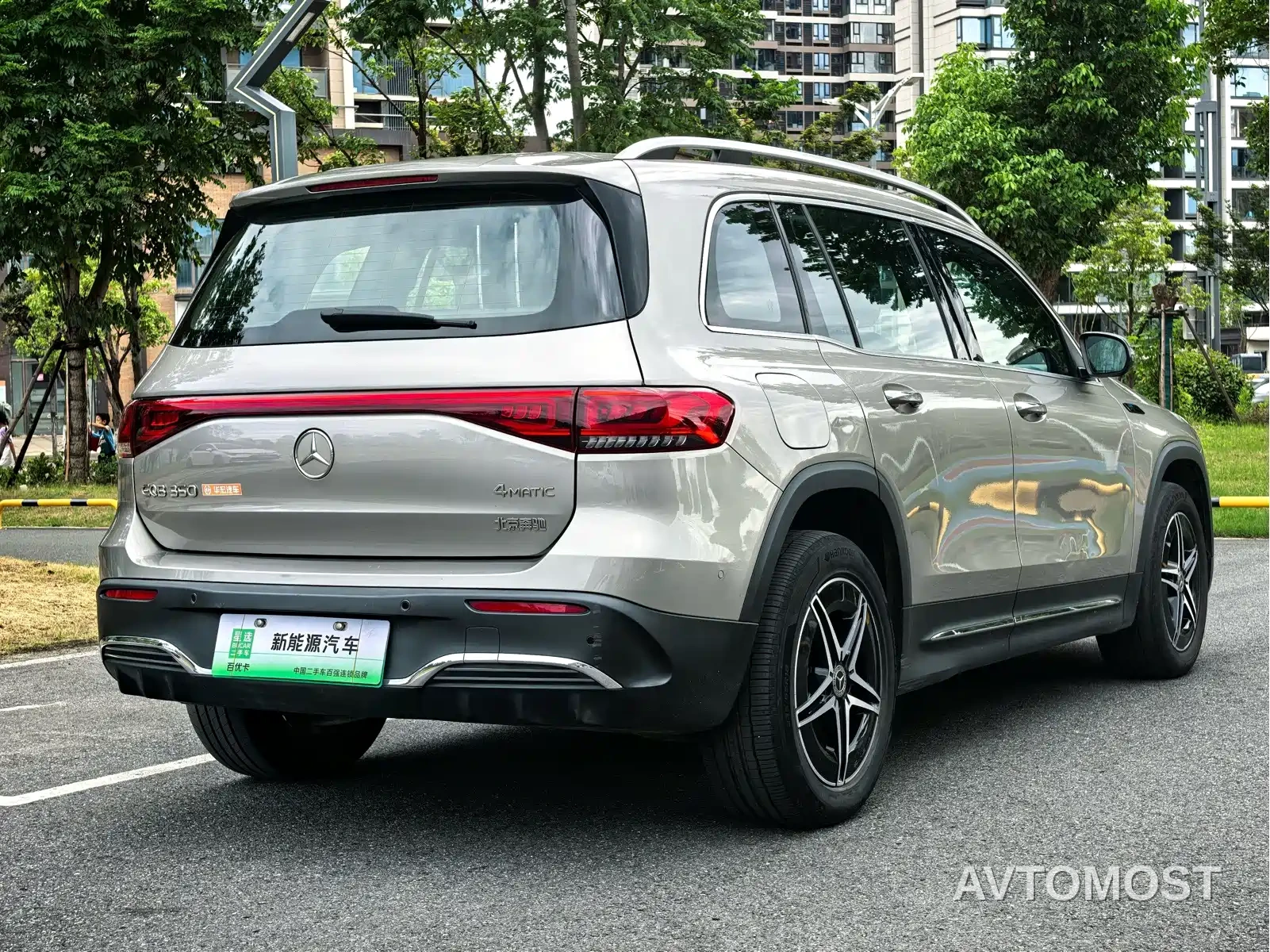 Mercedes-Benz EQB 2022 EQB 350 4MATIC Launch Special Edition — фото 11