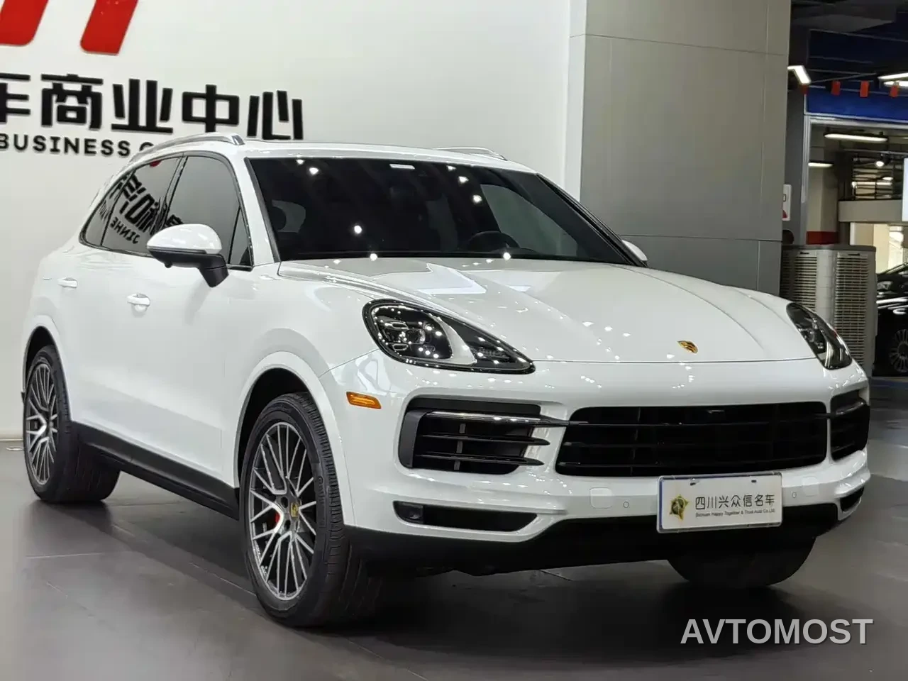 Porsche Cayenne 2022 Cayenne S 2.9T Platinum Edition — фото 2