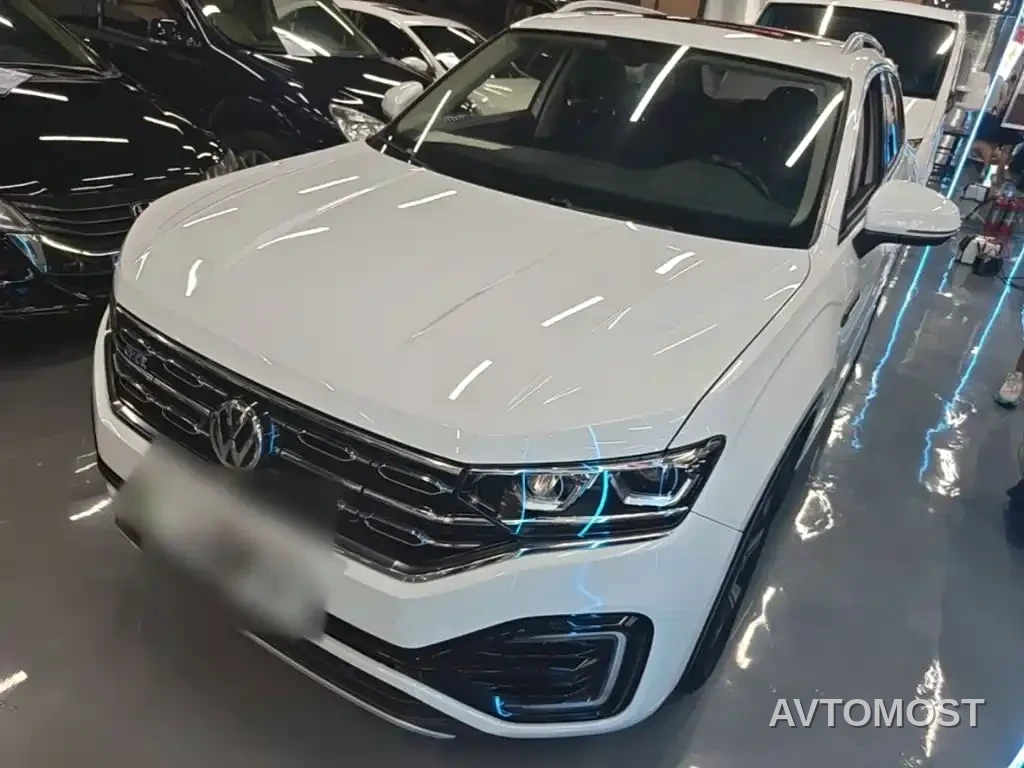 Volkswagen Tayron GTE Plug-in Hybrid 2020 Model 1.4T Luxury — фото 2