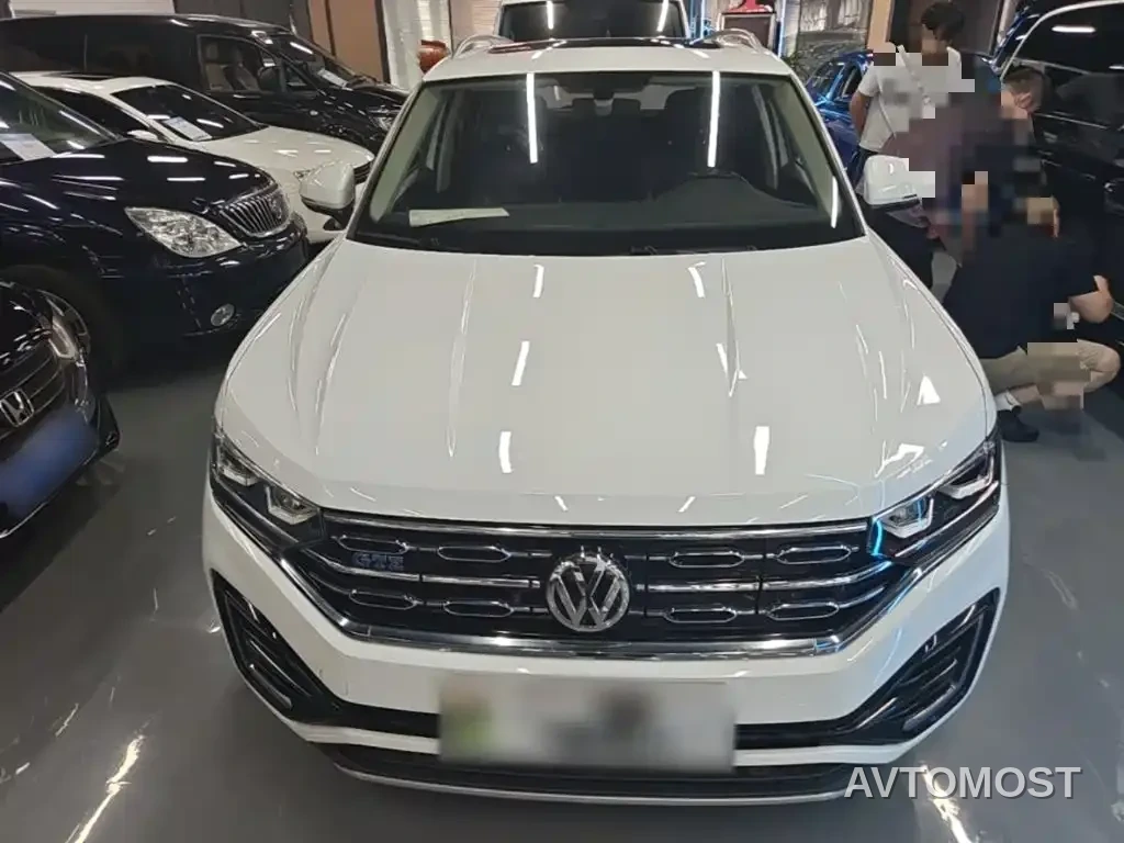 Volkswagen Tayron GTE Plug-in Hybrid 2020 Model 1.4T Luxury — фото 3