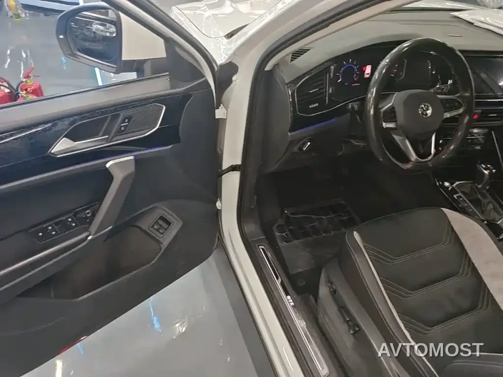 Volkswagen Tayron GTE Plug-in Hybrid 2020 Model 1.4T Luxury — фото 15