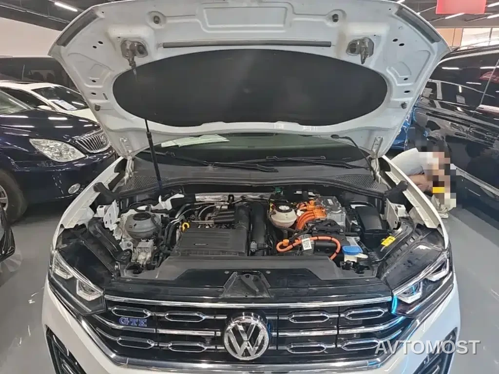 Volkswagen Tayron GTE Plug-in Hybrid 2020 Model 1.4T Luxury — фото 19
