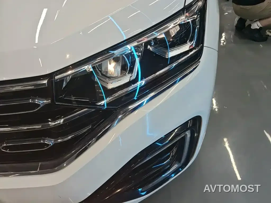 Volkswagen Tayron GTE Plug-in Hybrid 2020 Model 1.4T Luxury — фото 23