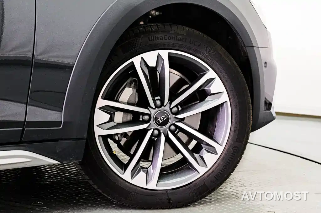 Audi A4 (Import) 2024 allroad quattro 45 TFSI — фото 6