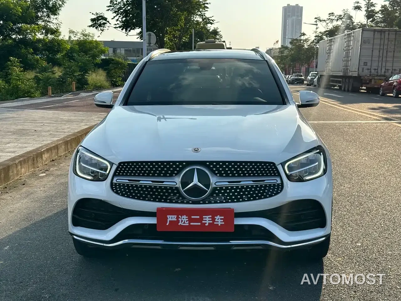 Mercedes-Benz GLC 2022 Facelift II GLC 260 L 4MATIC Luxury — фото 2