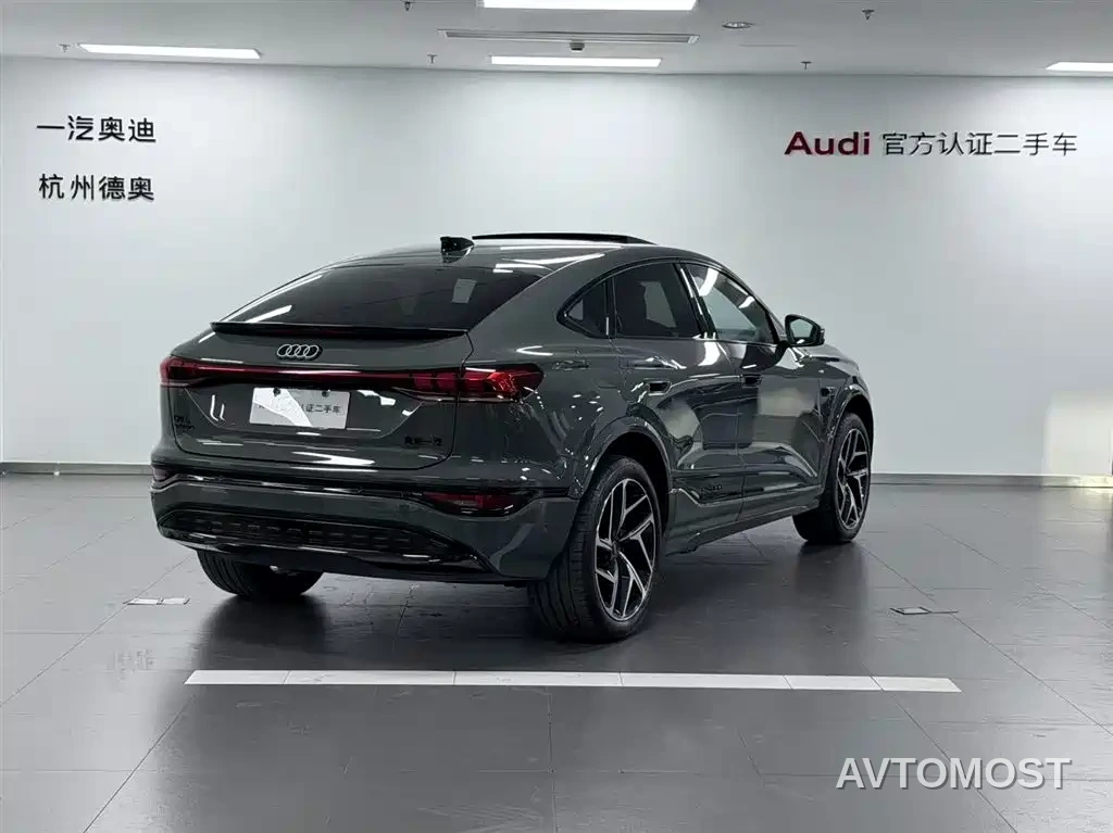Audi Q6L Sportback e-tron 2025 Pioneer Navigation Edition — фото 4