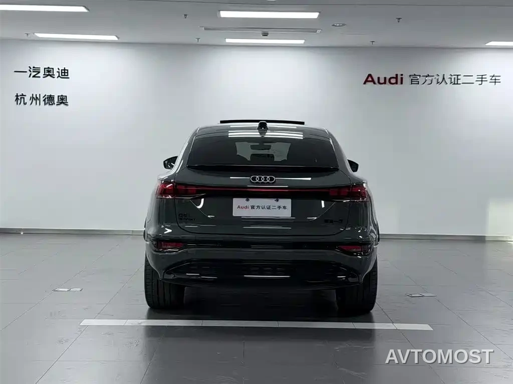 Audi Q6L Sportback e-tron 2025 Pioneer Navigation Edition — фото 5