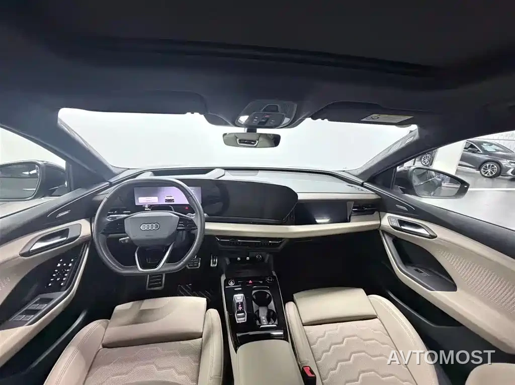 Audi Q6L Sportback e-tron 2025 Pioneer Navigation Edition — фото 6