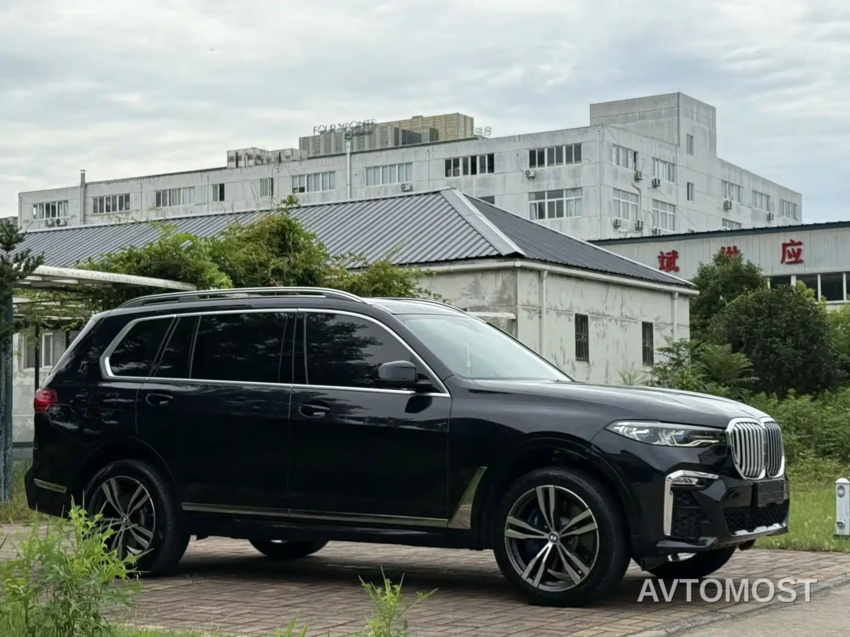 BMW X7 2020 xDrive40i Premium M Sport Package — фото 3