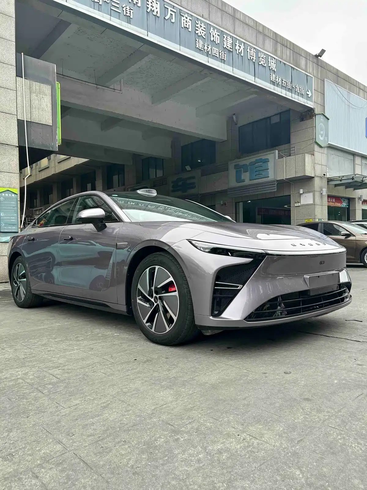 Exeed Exlantix ES 2025 Range Extender Max Urban Assist — фото 3