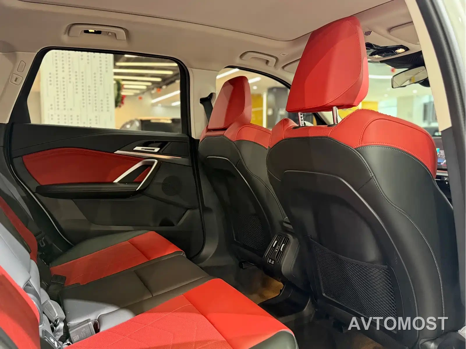 BMW X1 2023 sDrive25Li X Design Package — фото 12