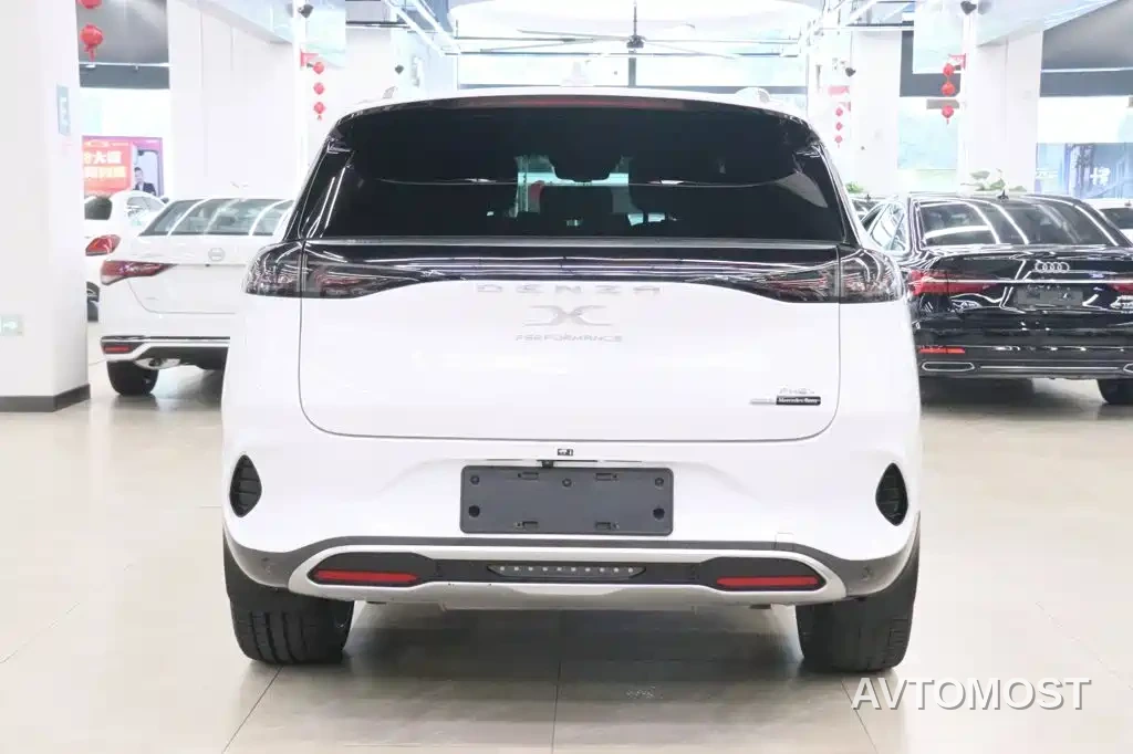 Denza X 2020 Model PHEV Flagship Edition — фото 2