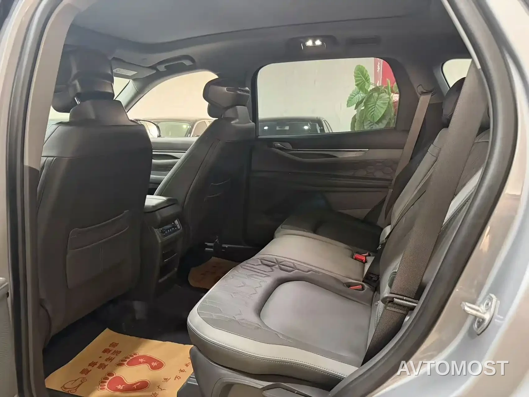 Ford Edge 2025 Edge L 2.0T EcoBoost AWD 7-seater Fashion — фото 6