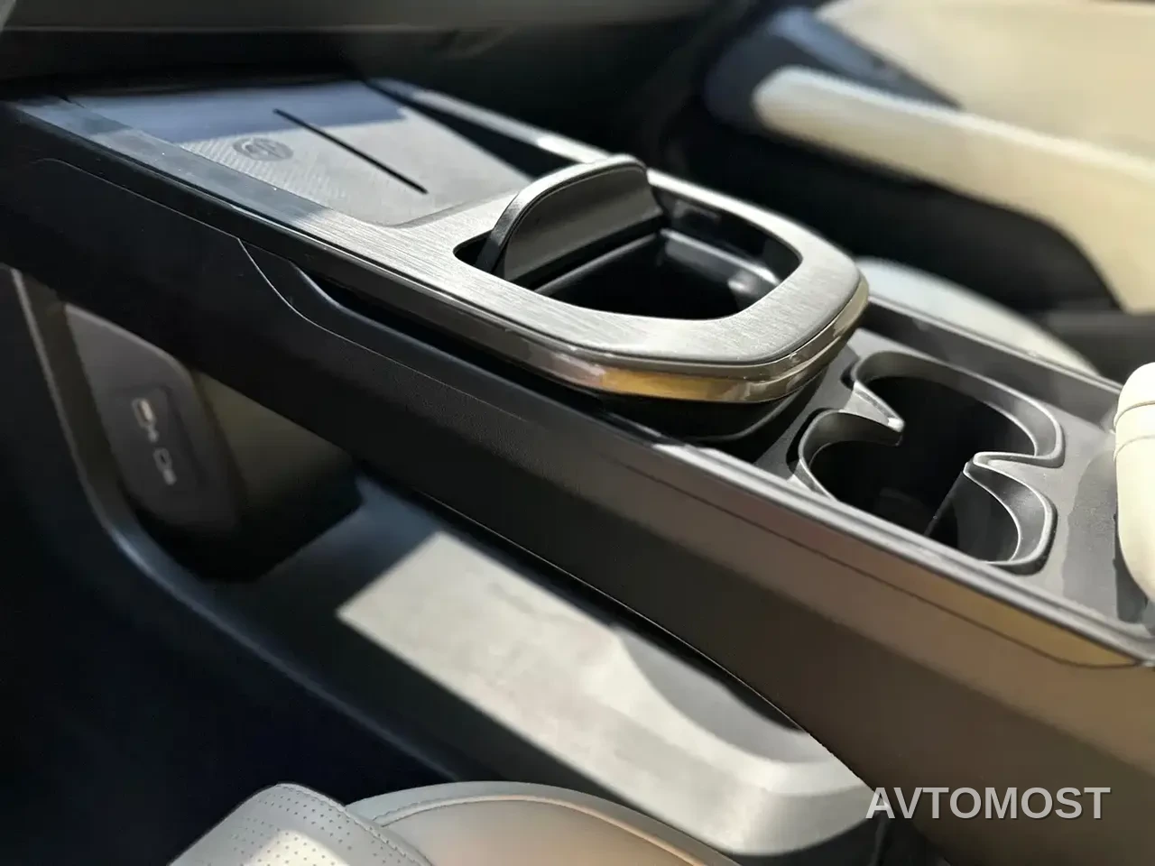 Haval Xiaolong 2023 1.5L 110KM Pilot Edition — фото 14