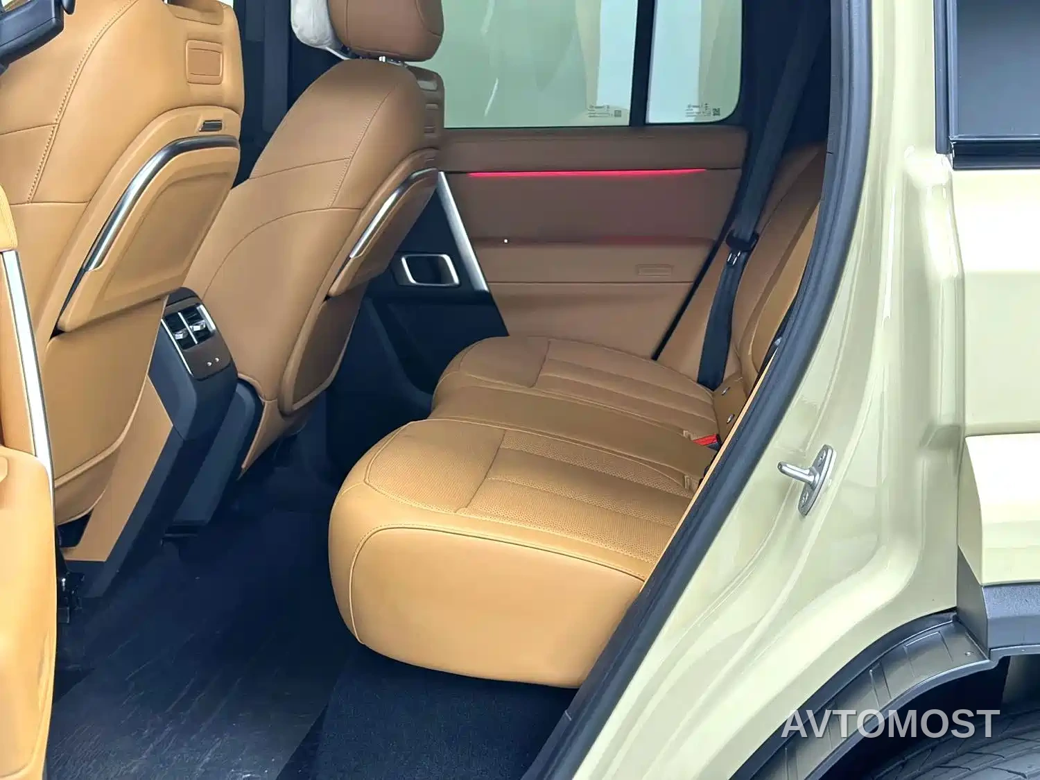 iCAR V27 2026 200KM AWD Falcon 500 — фото 9